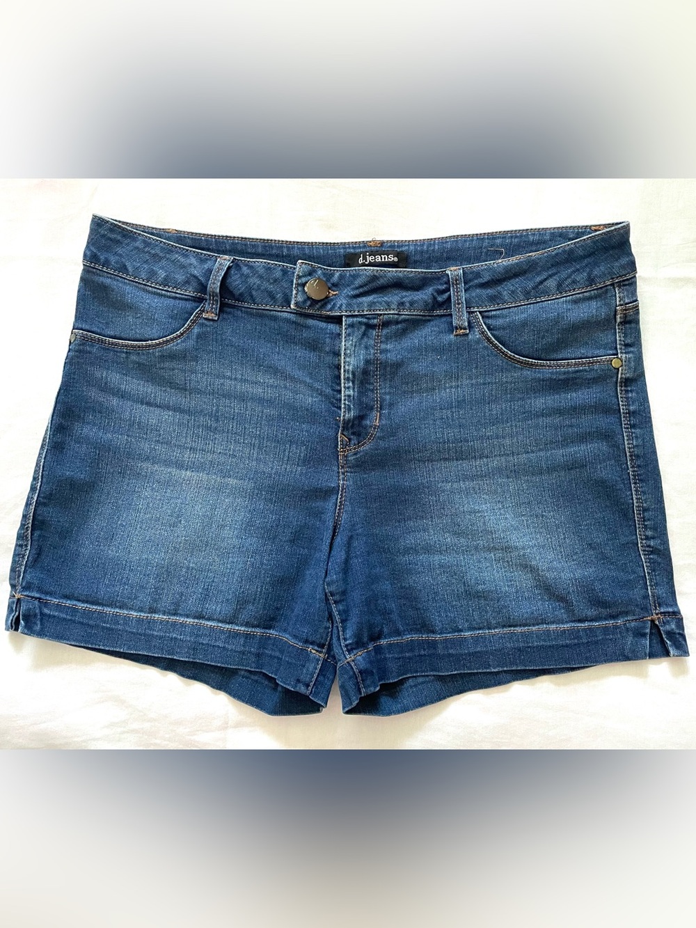 Women's Dark Blue Denim Shorts. Size 14